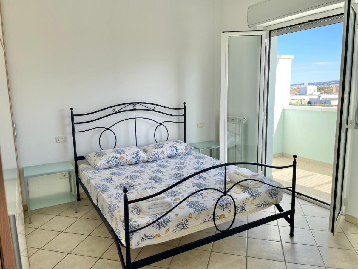 Ferienwohnung Oltre L'Orizzonte Fermo Exterior foto